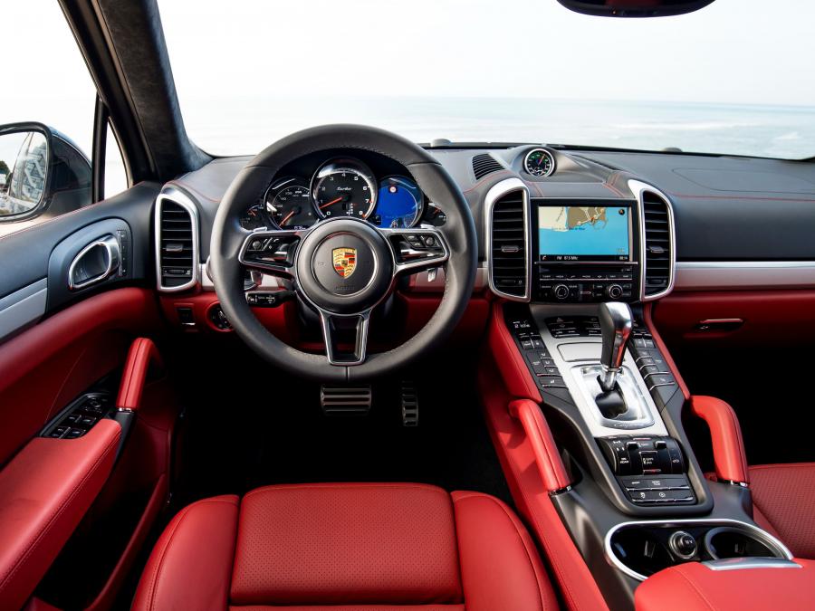  Porsche Cayenne Turbo 2014 года  (фото 5 из 6)